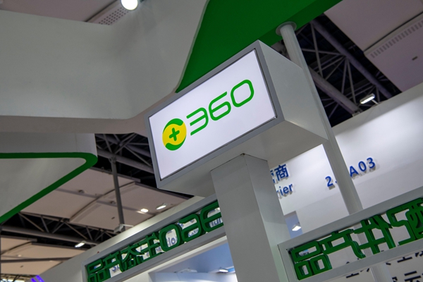 抖音电商推出援豫复苏活动，百场重点直播，助力当地复工复产。